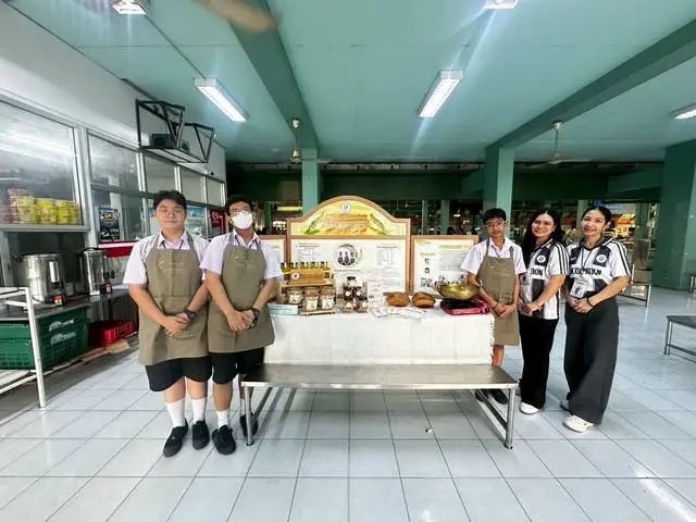 1st Place, Food Processing Competition — M.1–M.3 Level