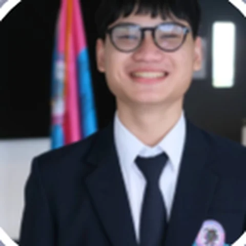 Mr. Phakkhaphon Sontienwad (King)