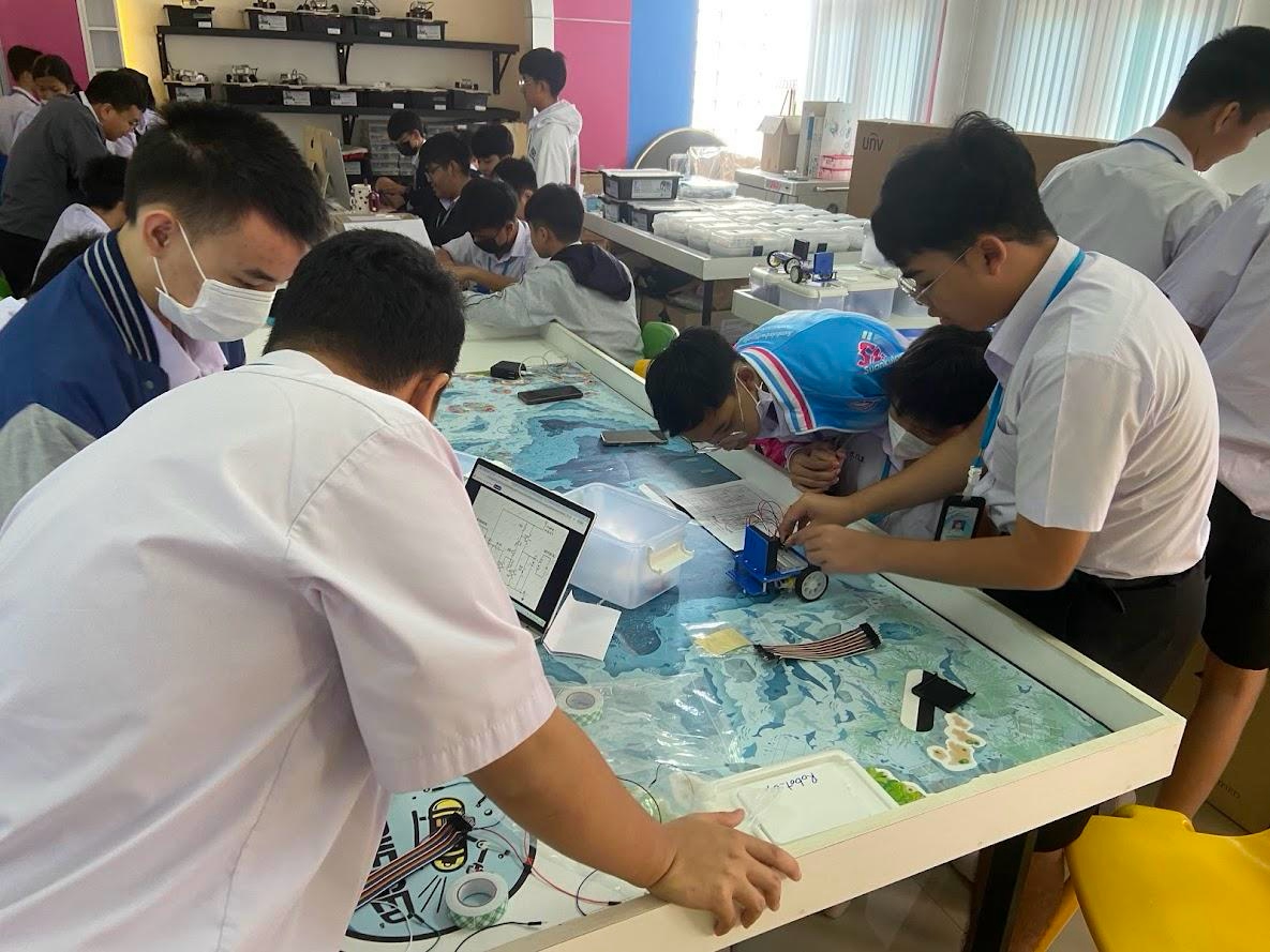 Robotics lab teaching & learning, photo 28 / การเรียนการสอนในห้องปฏิบัติการหุ่นยนต์ ภาพที่ 28